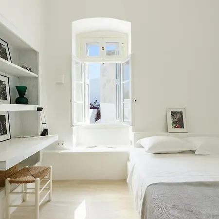 Iskana House *